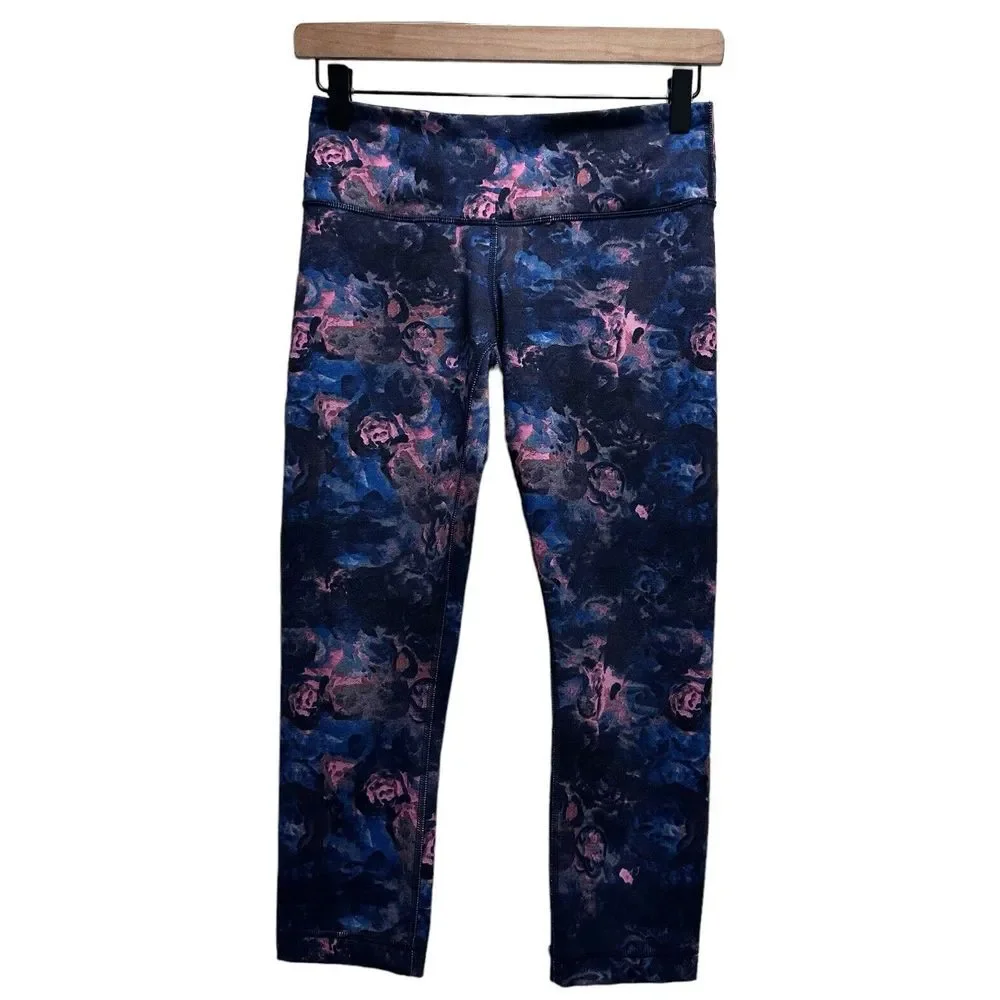 Lululemon Women's‎ 6 Wunder Under Cropped Midrise 22
